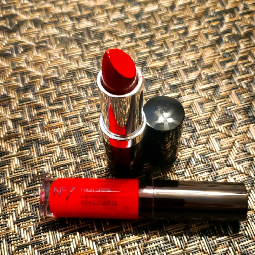 Lip stick, Lip Gloss No.7 , Laura Geller